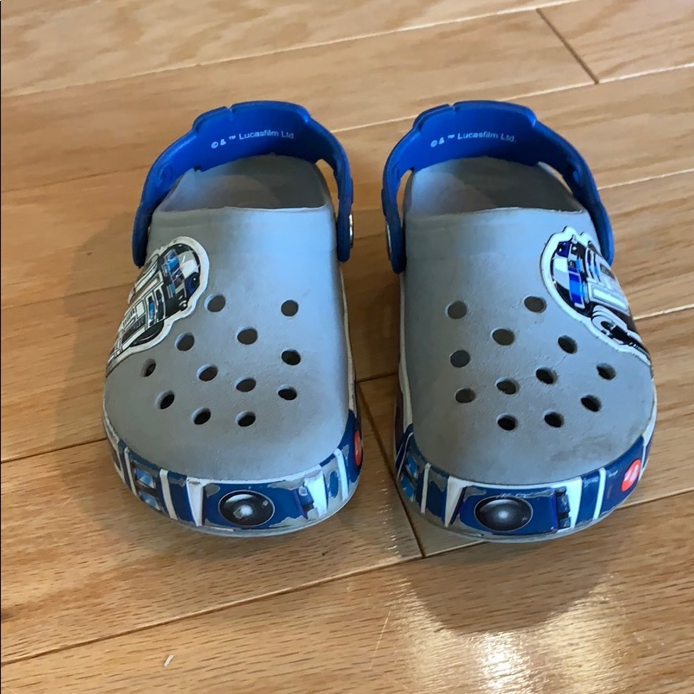 Little Boys light up Crocs. R2 D2